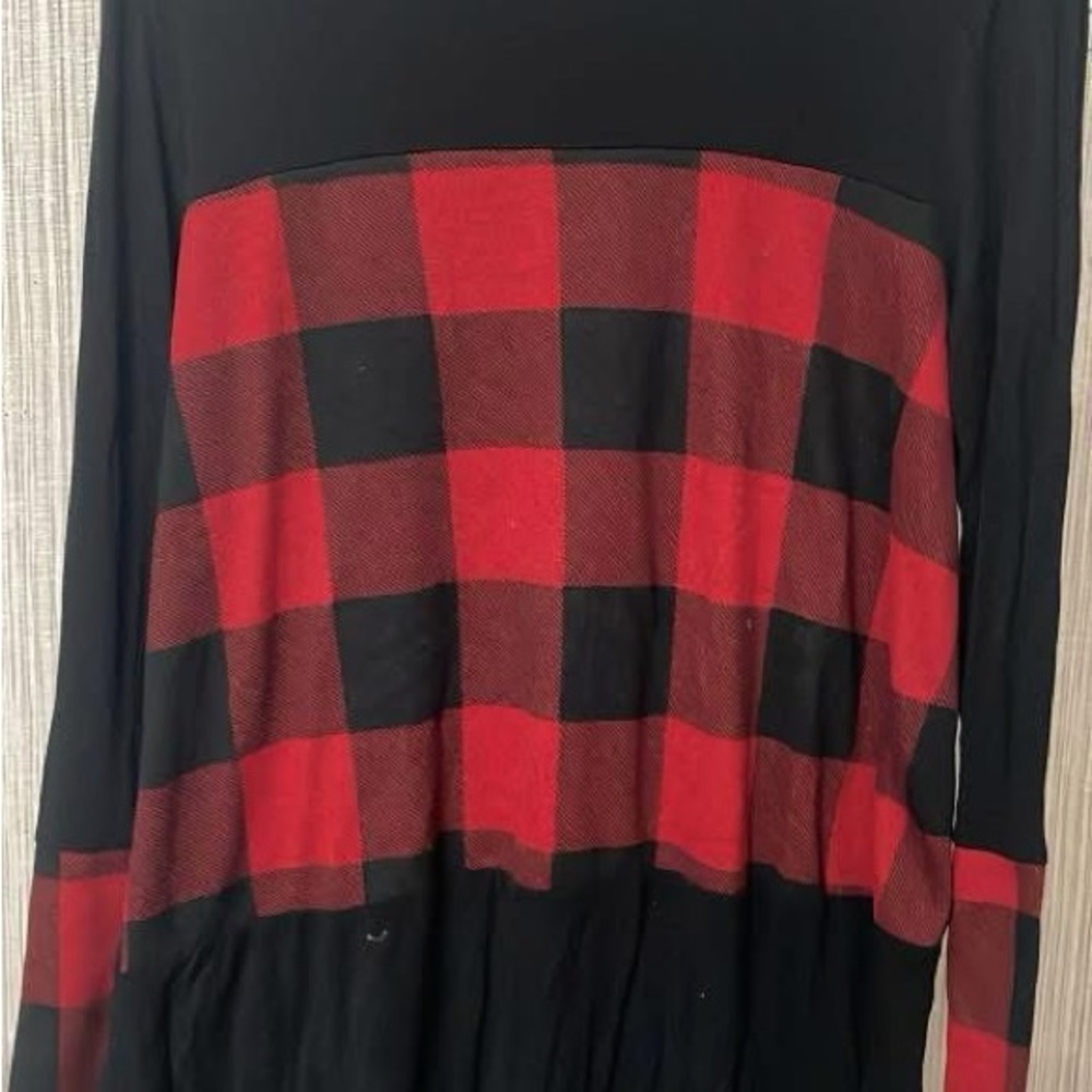Red and Black Plaid Long Sleeve Top